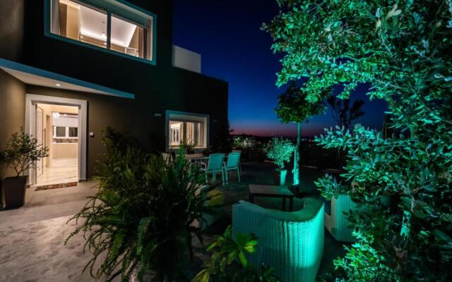 Thomas Villa Hersonissos - Private Pool - Sleeps 6