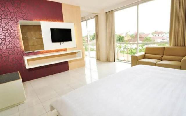 Royal Hotel n' Lounge