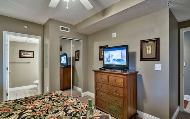 Emerald Beach 534 by RedAwning