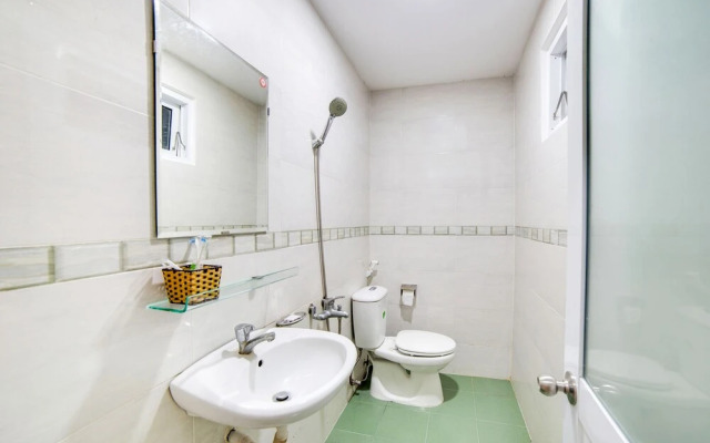 Oyo 576 Nhat Hoa Hotel