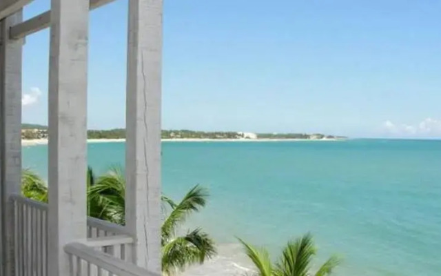 Directly On Beach ,best Location, Center Of Town