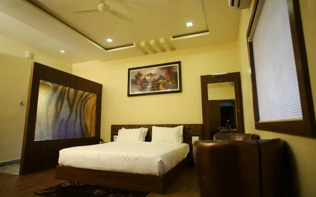 Hotel Saroj Sagar - Sagar