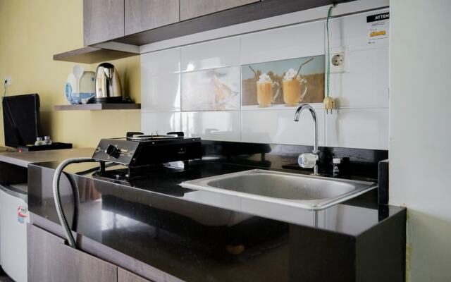 Cozy and Sweet Studio at Paramount Skyline Apartment