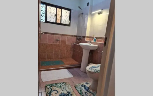 Kent Villa-Exquisite 5 bedroom all ensuite Villa in Nyali