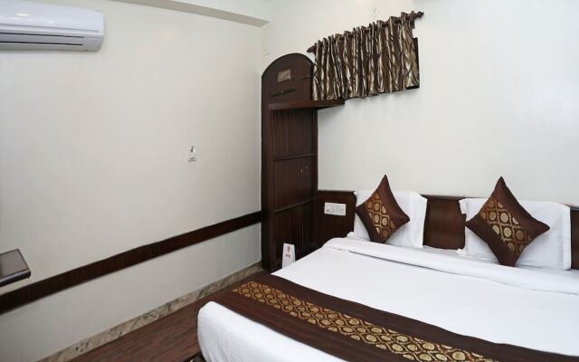 Oyo 11599 Hotel Hi Life