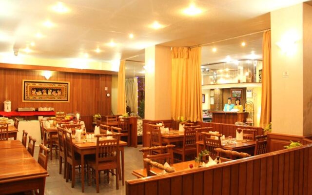 Crystal Palace Hotel