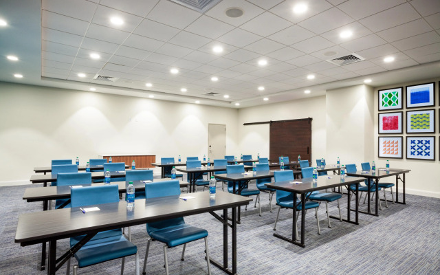 Holiday Inn Express & Suites Panama City Beach - Beachfront by IHG