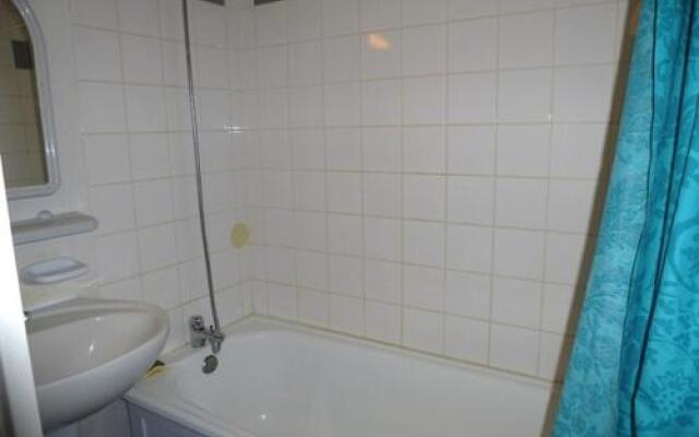 Apartment Appartement Avec Parking Et Petite Terrasse Sud