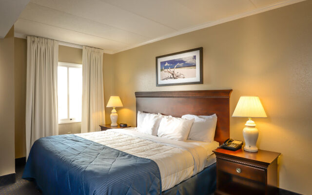 Marigot Beach Suites