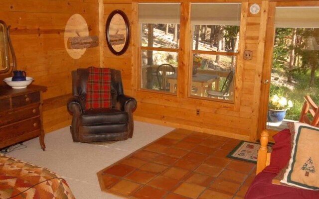 Sunrise Lodge