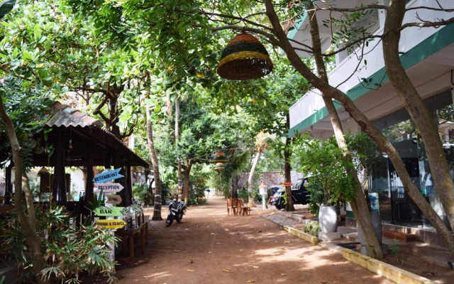 Rupa's Hotel Arugambay