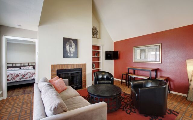 AustinStays 2 Bedroom Downtown Suite