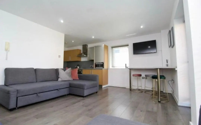Campbell Square Apartment