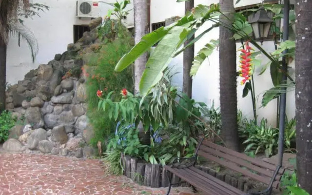 Urbari Apartment Hotel
