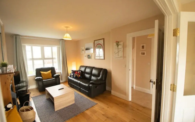 Modern Central Three Bedroom House
