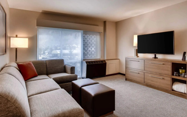 Hyatt Place Keystone / Dillon