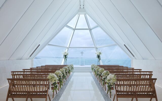 Sheraton Okinawa Sunmarina Resort