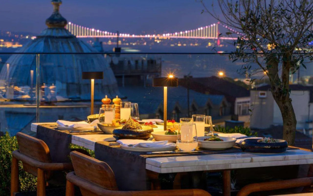 Orient Occident Hotel Istanbul, Autograph Collection