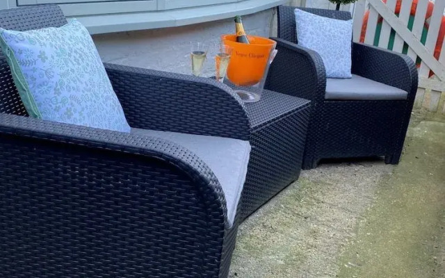 Demeter Holiday Cottage