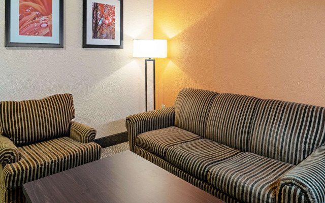 Quality Inn & Suites