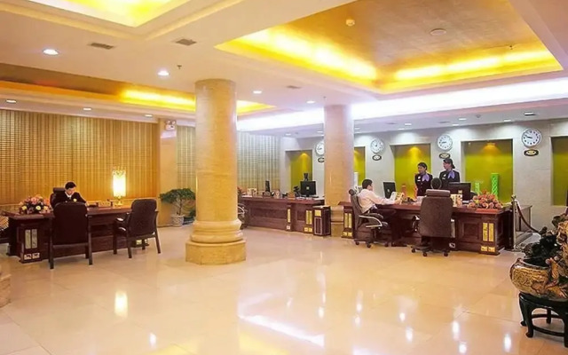 PAI Hotel Chengde Pingquan Central Square