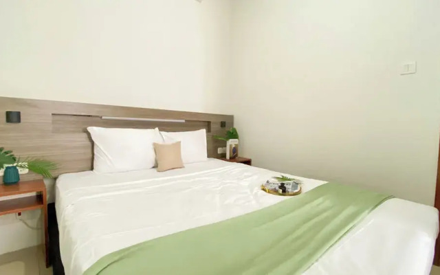 Cozy And Restful 2Br Apartment At Vittoria Residence