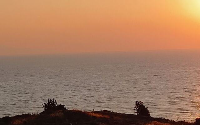 Laila Otel  Karaburun