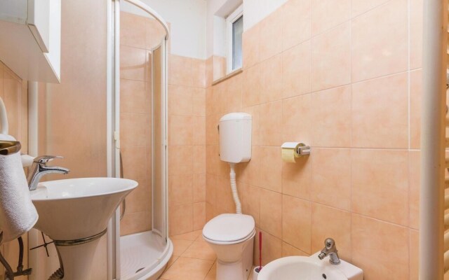 Beautiful Home in Pula With Wifi and 7 Bedrooms