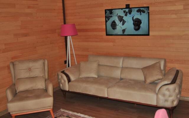 Dilek Suit & Cafe