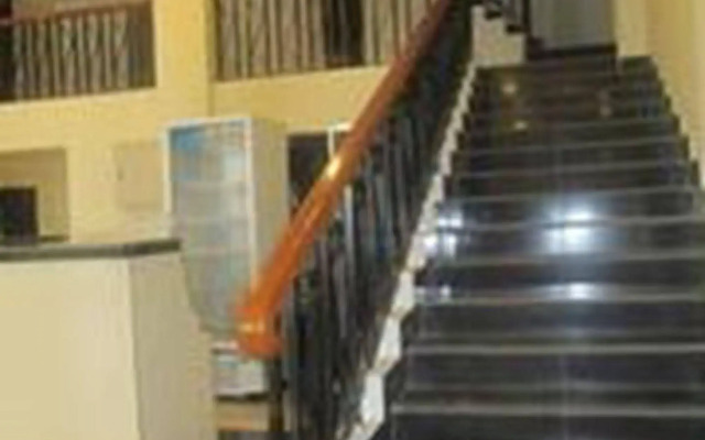 Safari Hotel