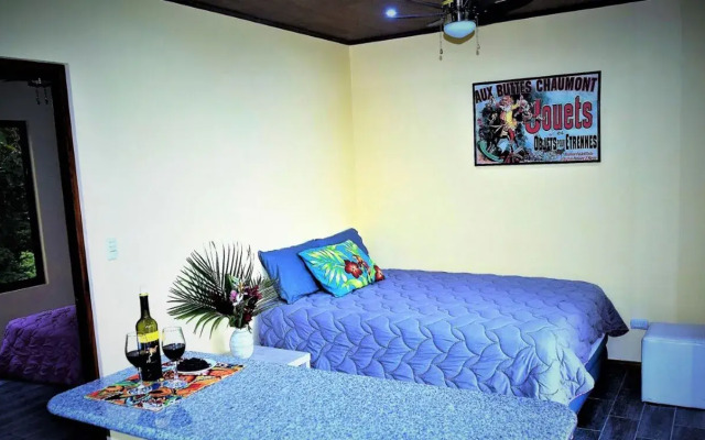 Lake Gardens Arenal Villas