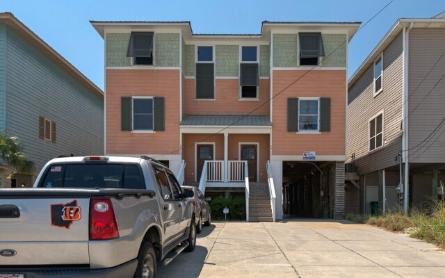 Sea Side 4 Bedroom Townhouse by Redawning