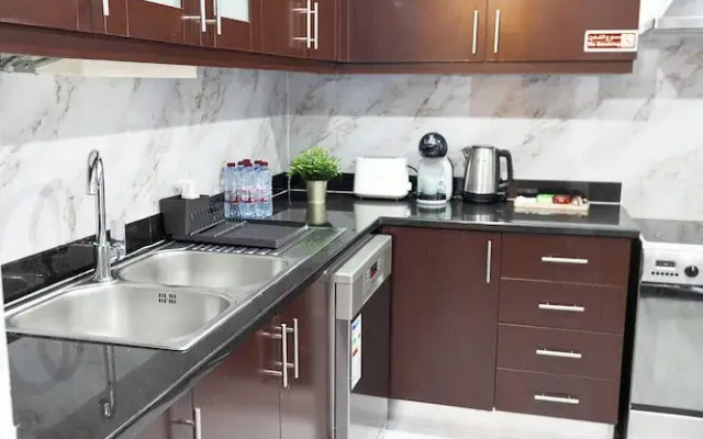 HAPPY SEASON I Amwaj apartment