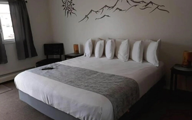 The Pioneer Motel