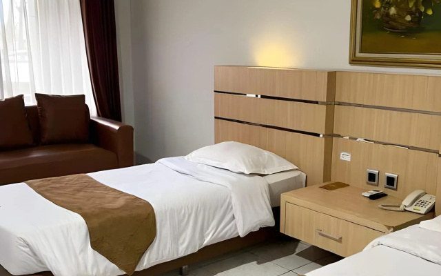 Ramayana Hotel – Guest Rooms – Tasikmalaya