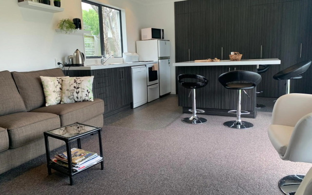 A Beauty on Bligh St Te Anau