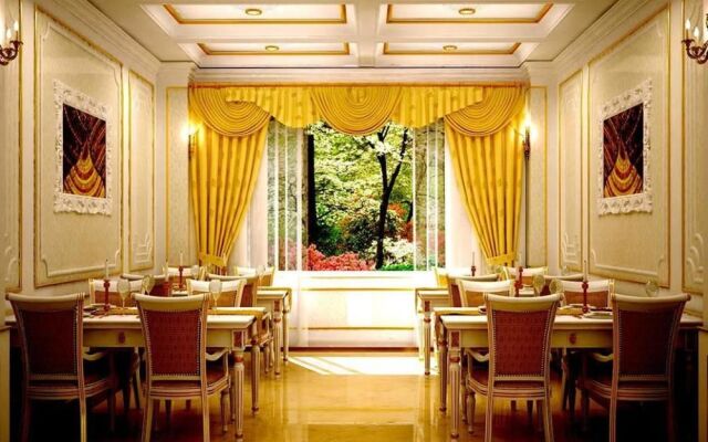 Ha Noi Hotel Saigon