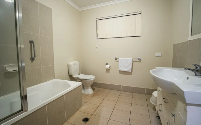 Coochiemudlo Island Seminara Apartments