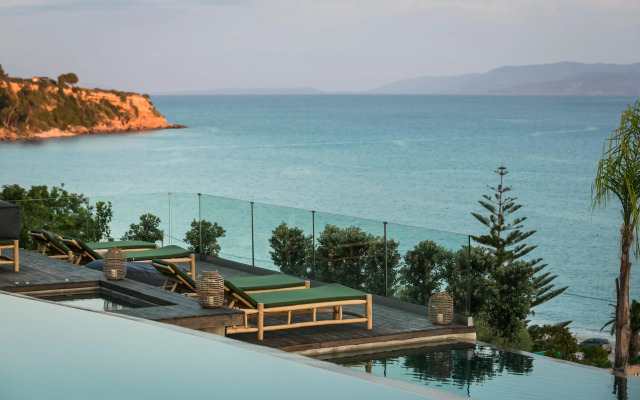 F ZEEN KEFALONIA - Adults Only