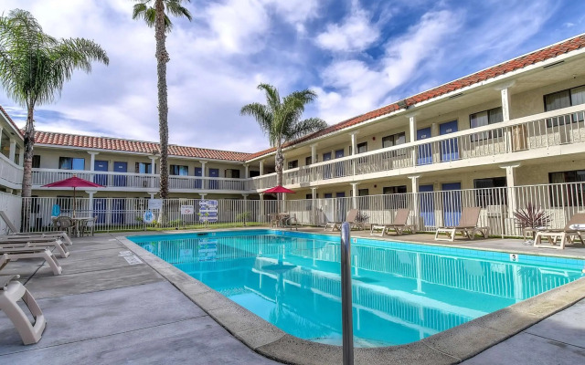 Motel 6 Carlsbad, CA Beach