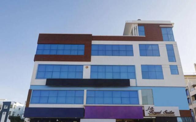 Itsy Hotels J A Royal Suites Manikonda