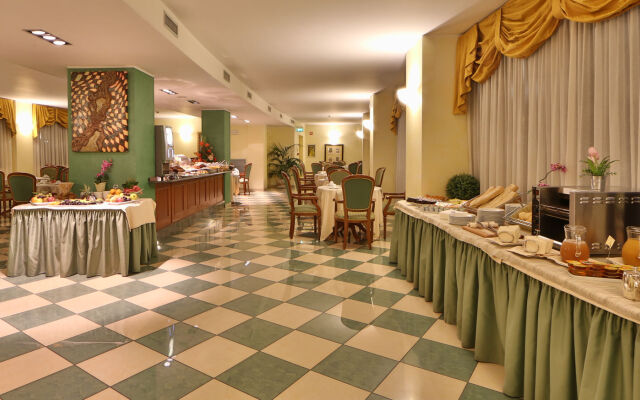 Phi Hotel Cavalieri