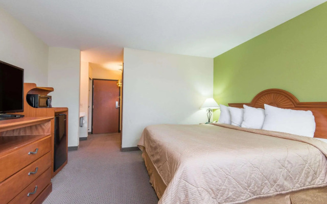 Knights Inn Gallup at 3208 W Hwy 66