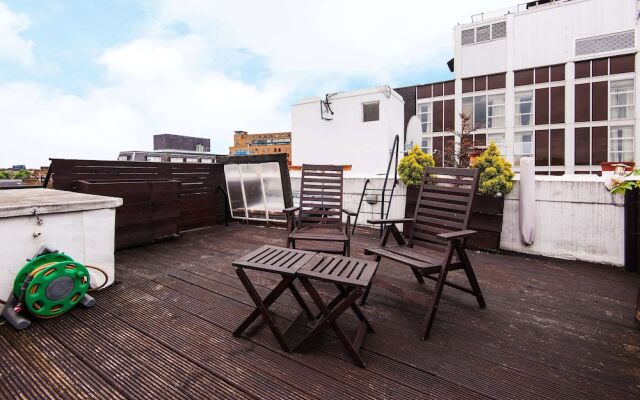 The Cromwell Road Rooftop Apartment - LSBI