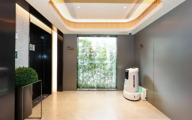 Ji Hotel Shanghai Xujiahui Caobao Road Subway Stat