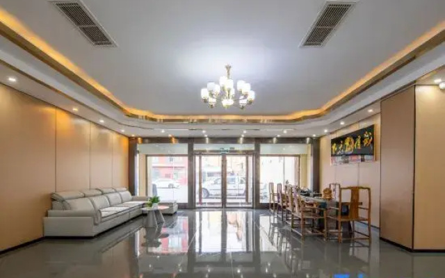 Huanghe Resort Hotel