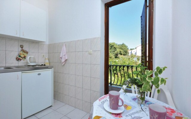 Stunning Home in Vrboska With Wifi and 1 Bedrooms