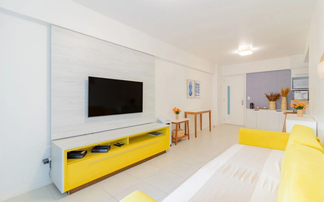 RV05 Excelente Quarto e Sala Pé na Areia