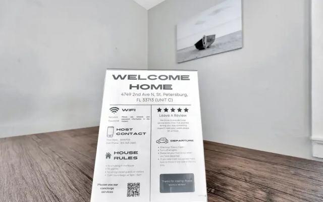 The Kenwood Retreats and Courtyard