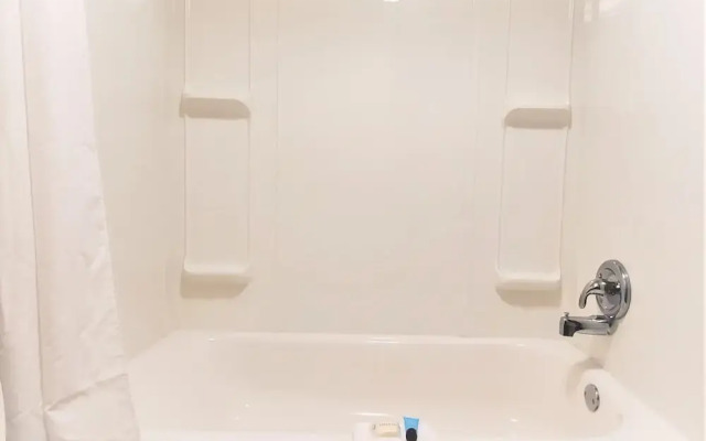 Travel Inn Newport News